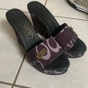 Coach Sandals 7.5